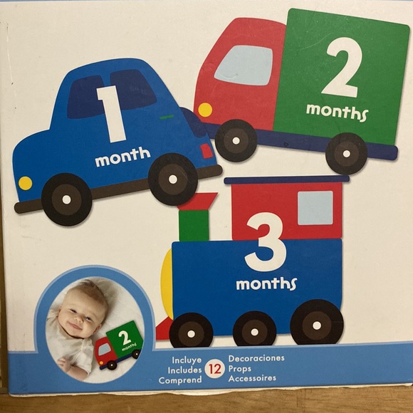 C.R. Gibson first year photo props new! - Picture 2 of 6